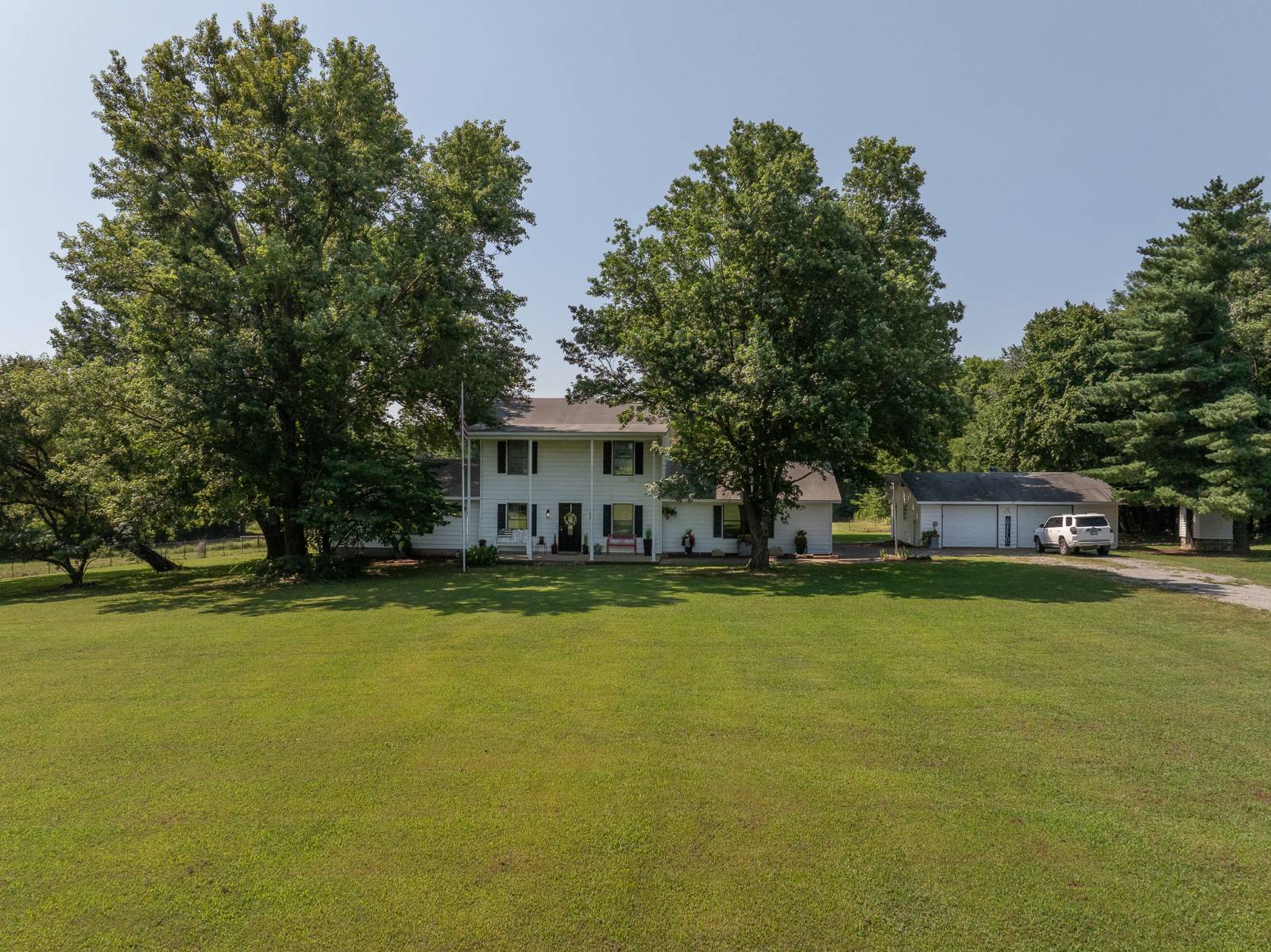 3574 East 520