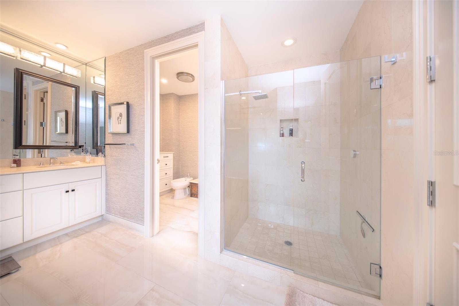 1111 RITZ CARLTON DR #1802