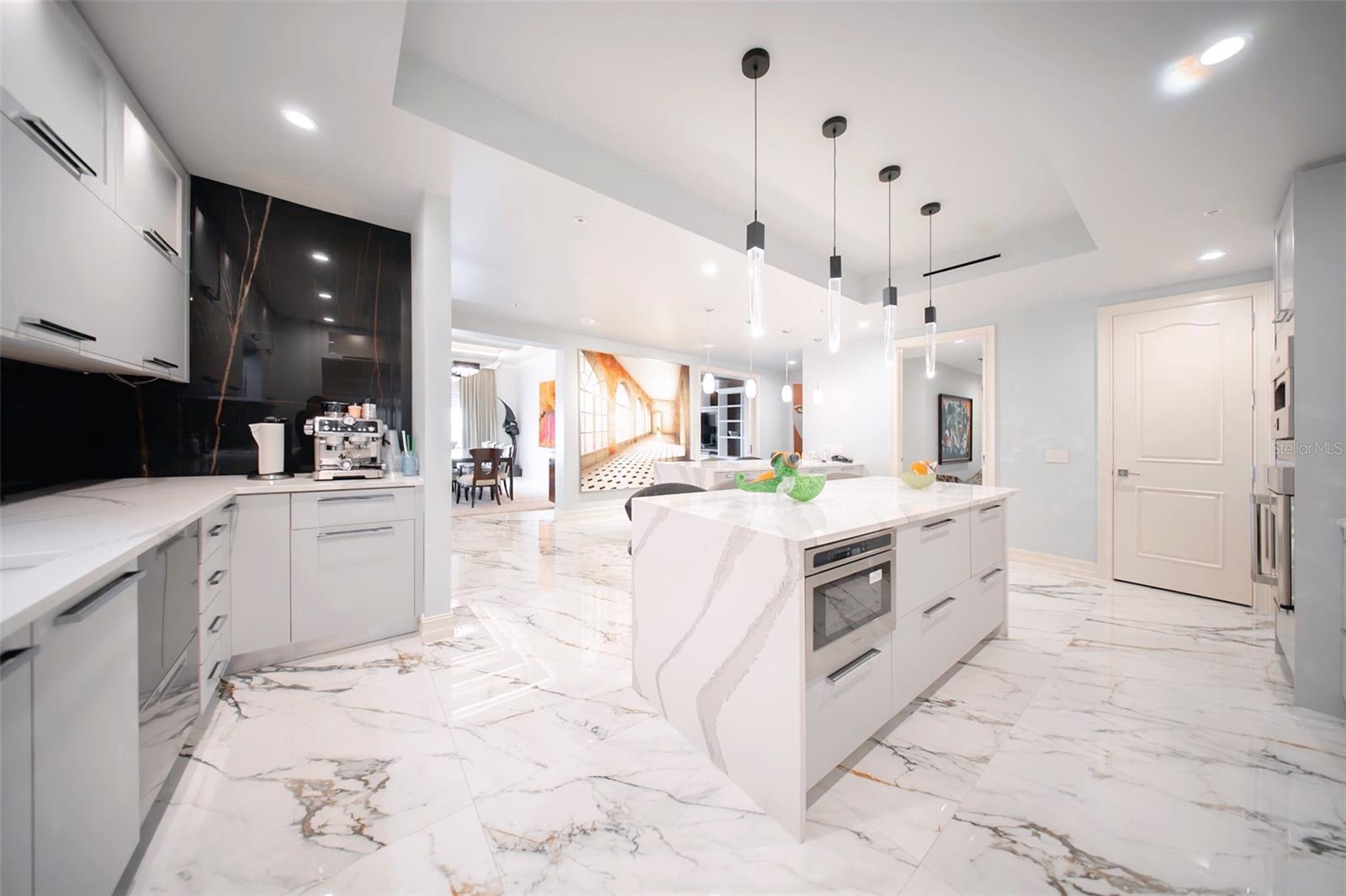 1111 RITZ CARLTON DR #1802