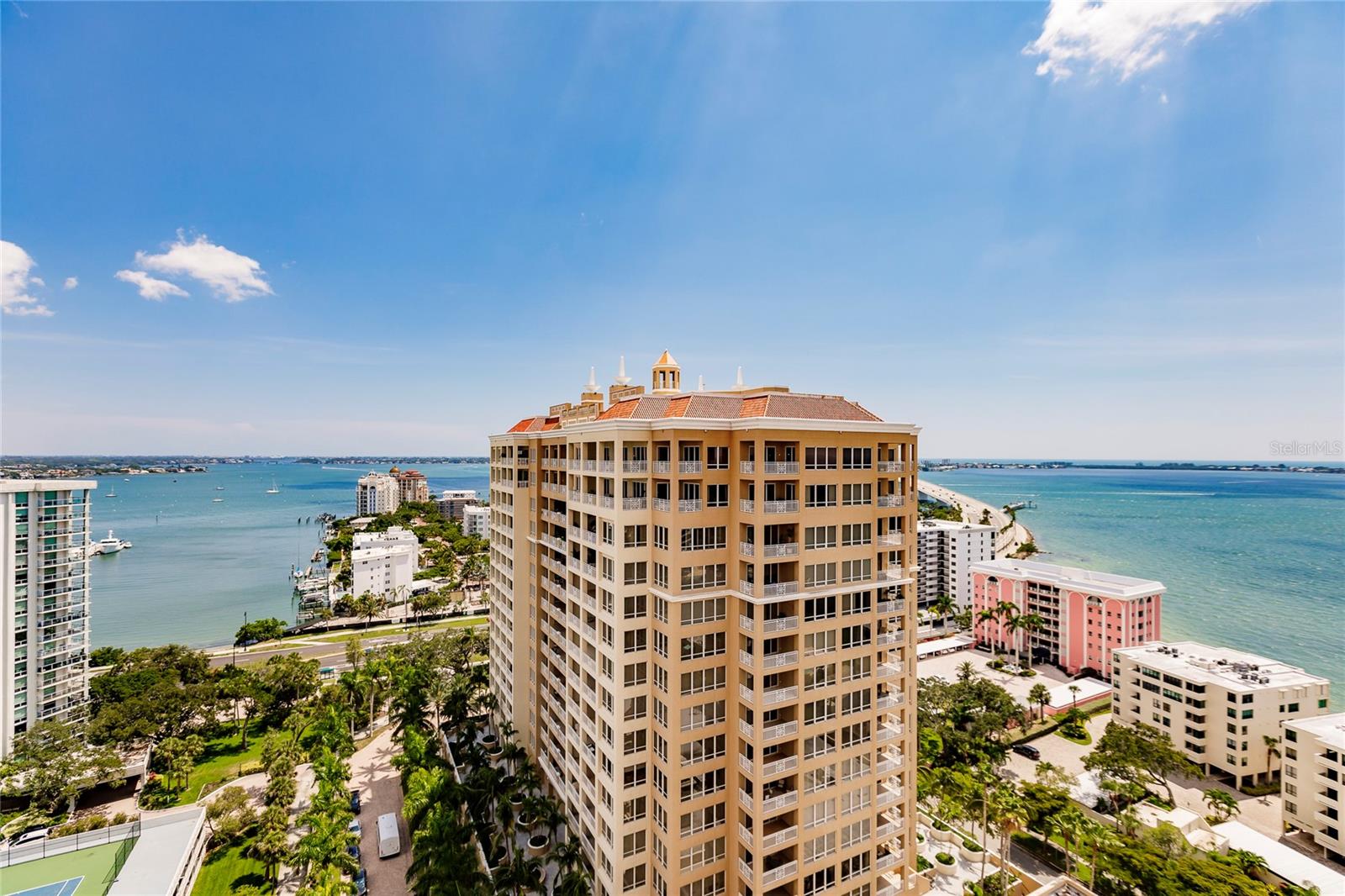 1111 RITZ CARLTON DR #1802