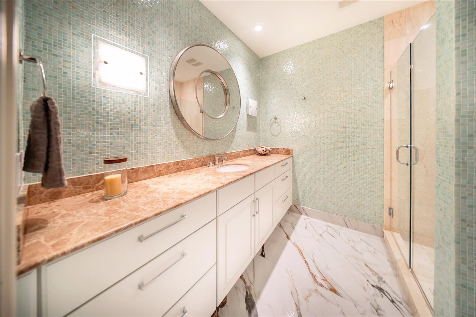 1111 RITZ CARLTON DR #1802
