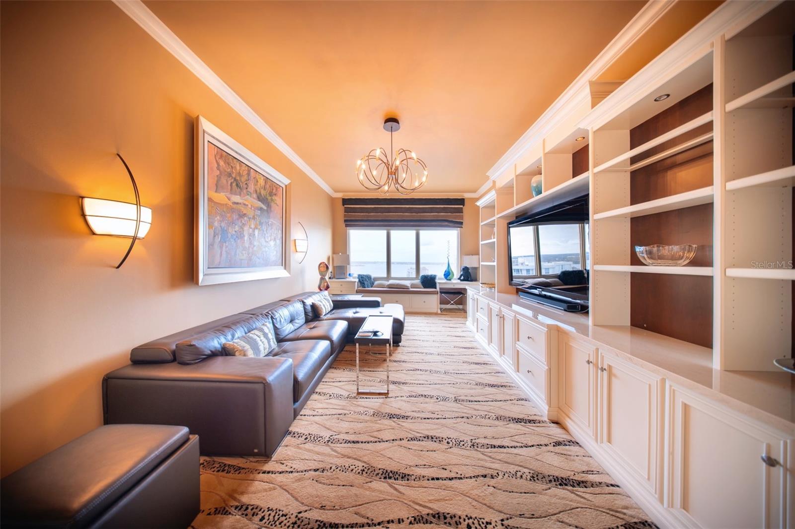 1111 RITZ CARLTON DR #1802