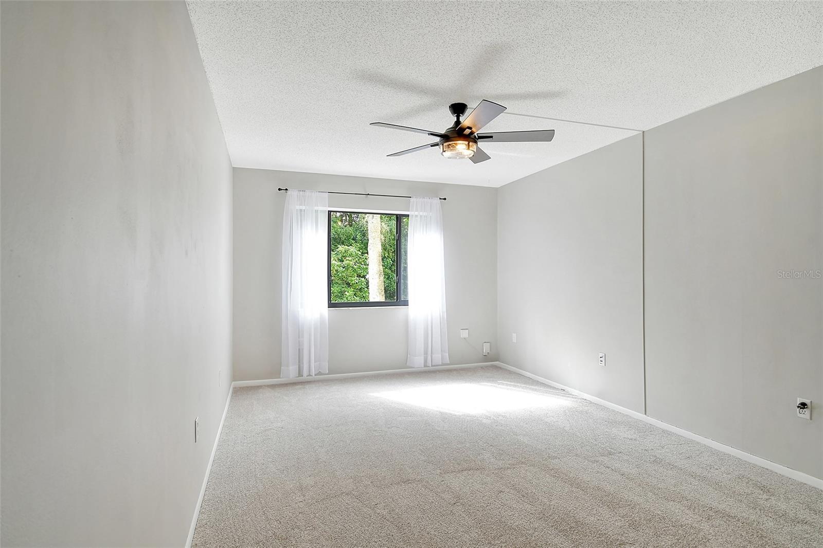 1644 STICKNEY POINT RD #102
