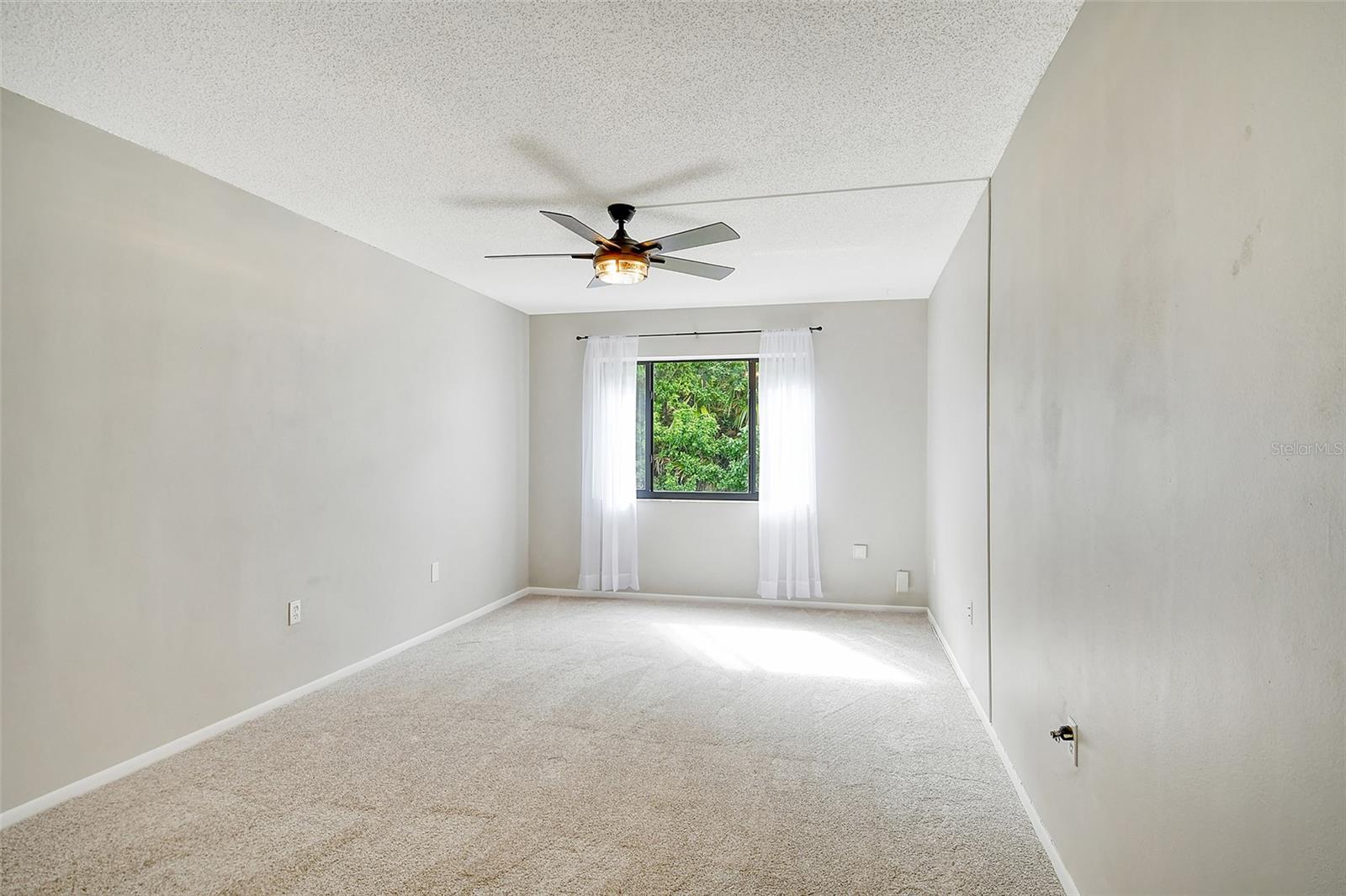 1644 STICKNEY POINT RD #102