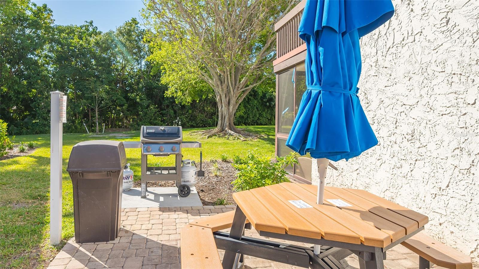 1644 STICKNEY POINT RD #102