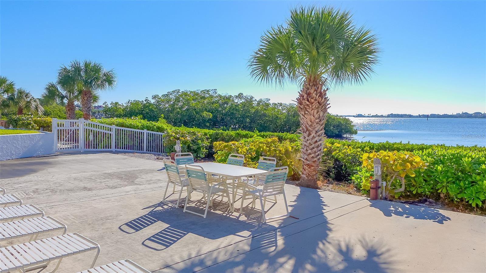 1644 STICKNEY POINT RD #102