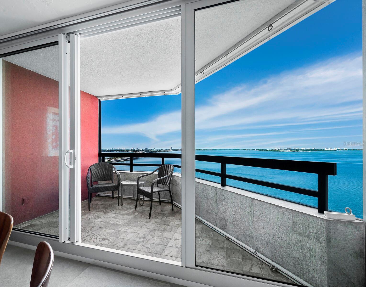 988 BLVD OF THE ARTS #1712