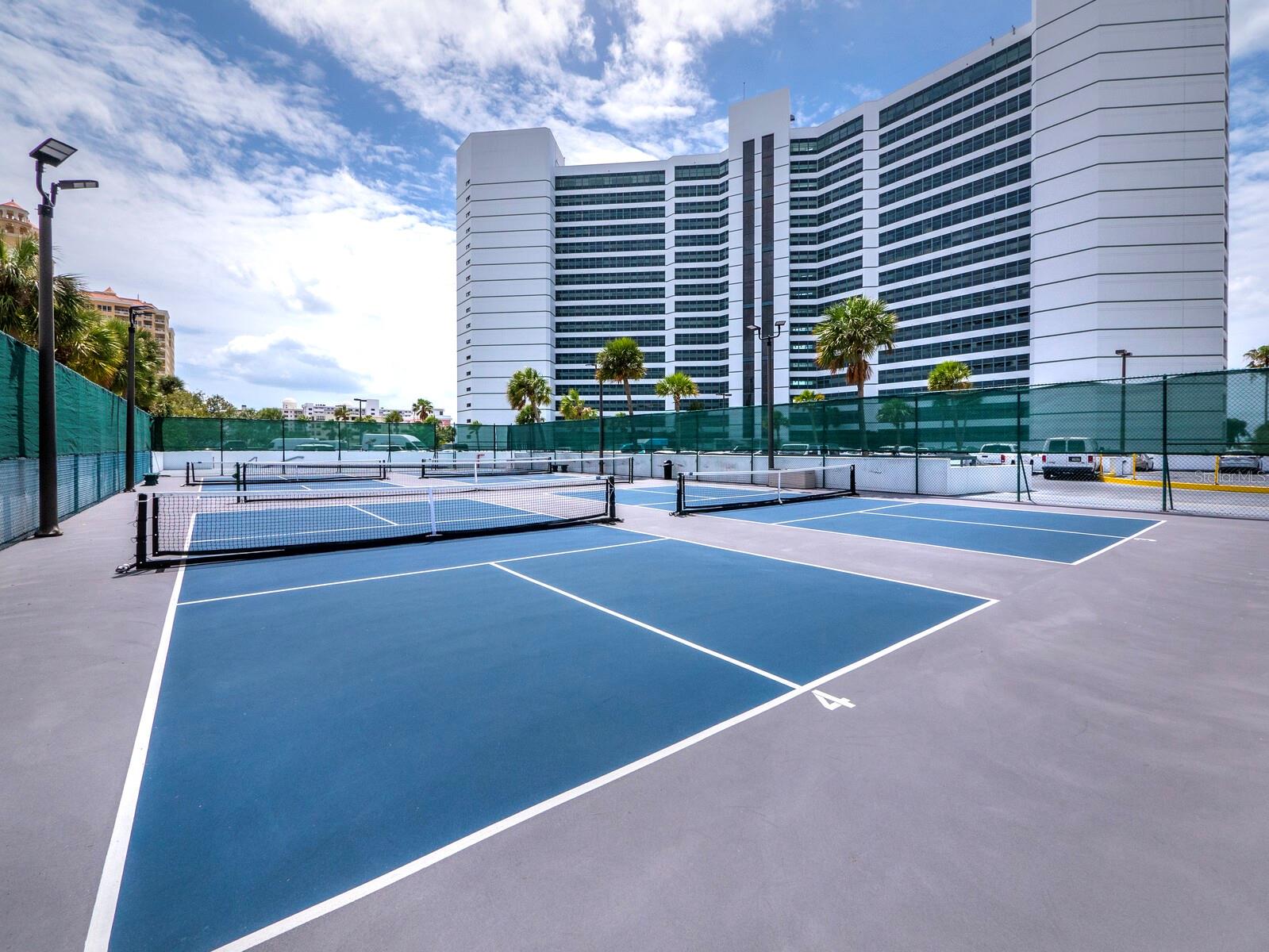 988 BLVD OF THE ARTS #1712