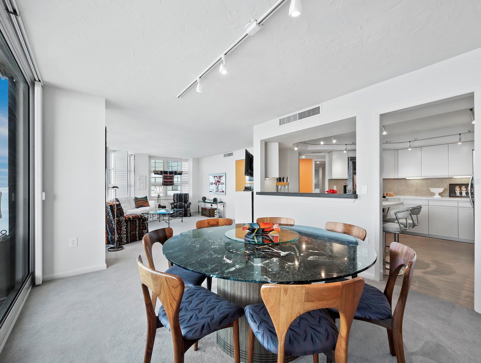 988 BLVD OF THE ARTS #1712