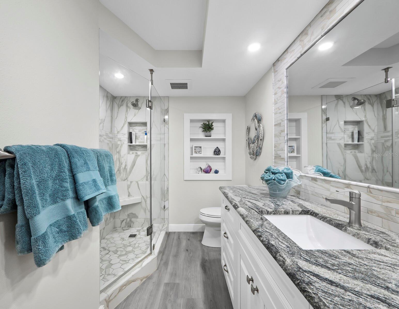 5780 MIDNIGHT PASS RD #609