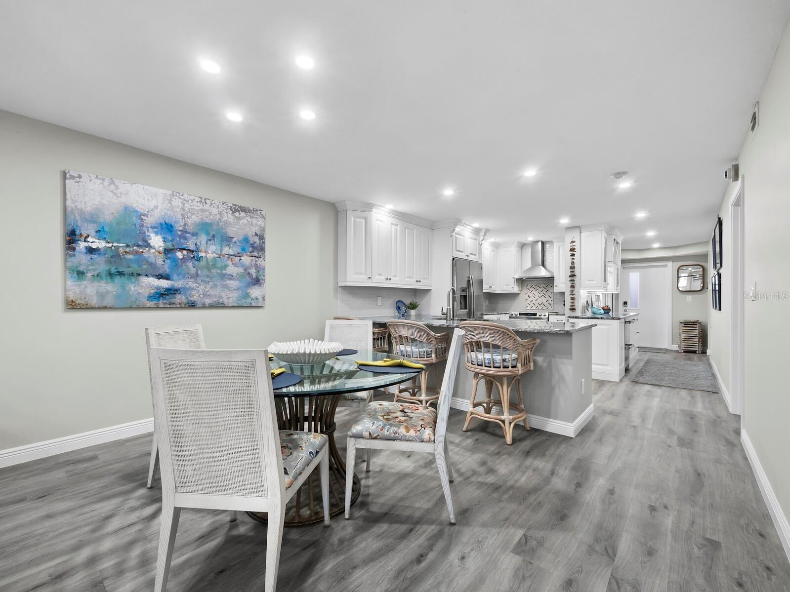 5780 MIDNIGHT PASS RD #609