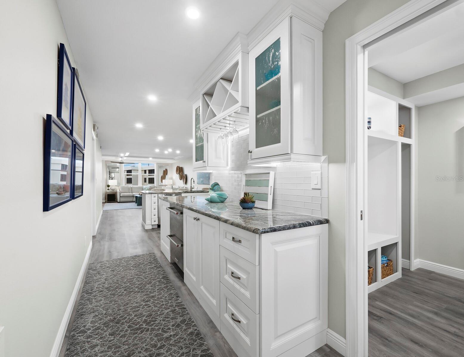 5780 MIDNIGHT PASS RD #609