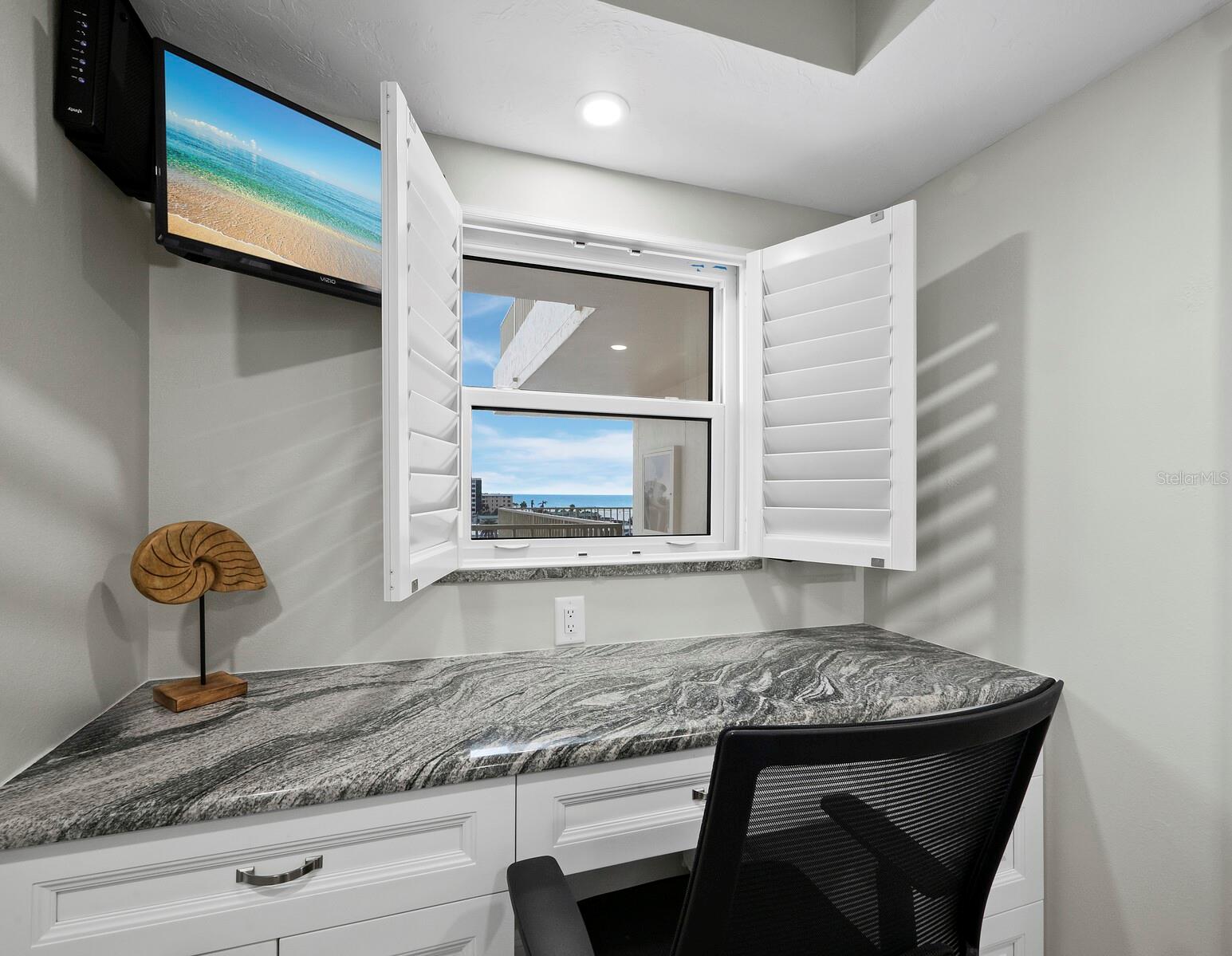 5780 MIDNIGHT PASS RD #609