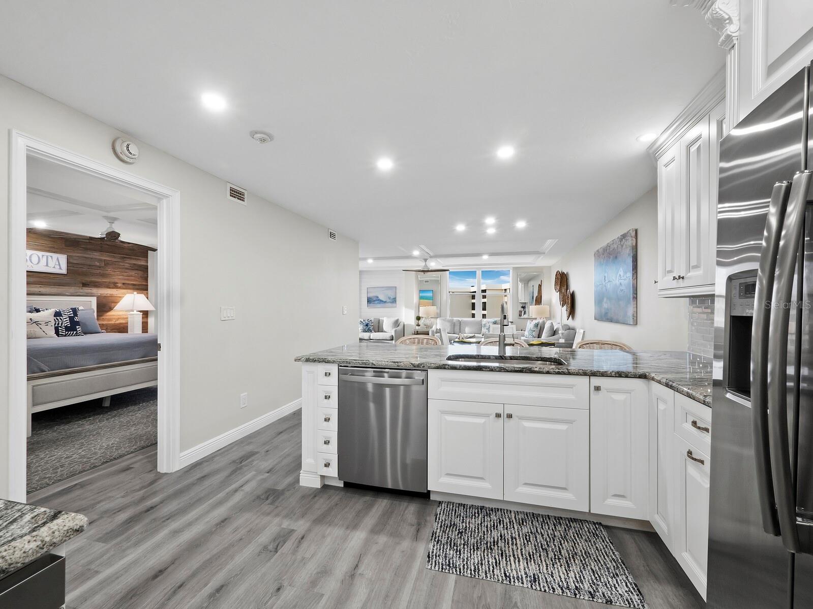 5780 MIDNIGHT PASS RD #609