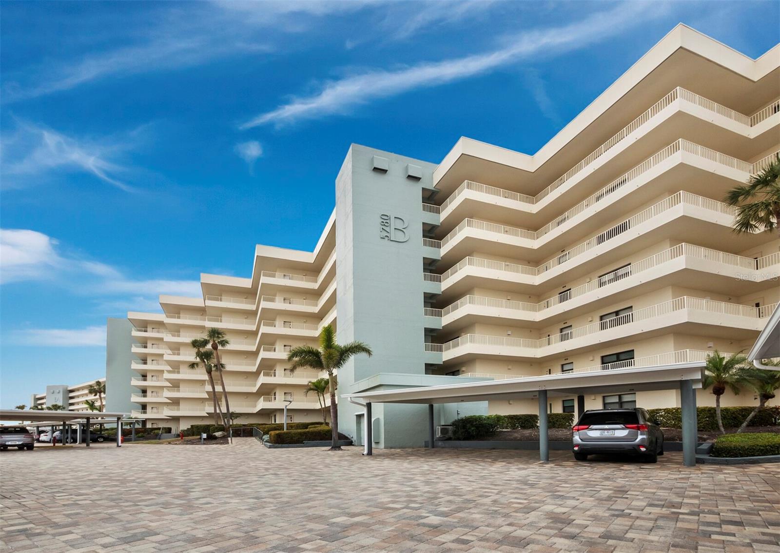 5780 MIDNIGHT PASS RD #609