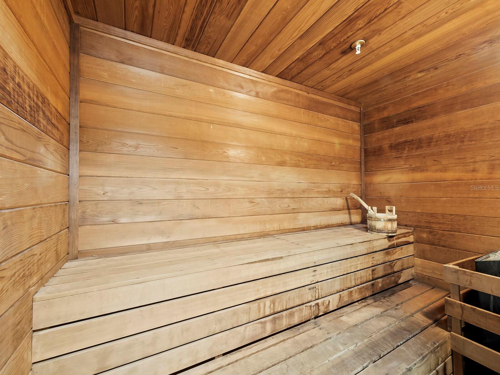 1800 BENJAMIN FRANKLIN DR #B408