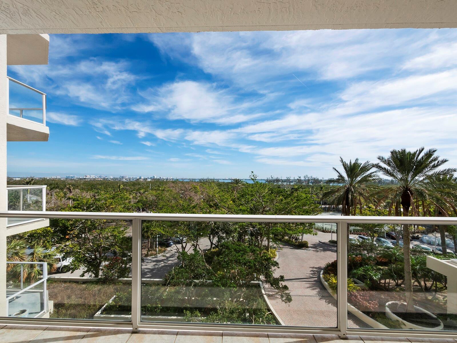 1800 BENJAMIN FRANKLIN DR #B408