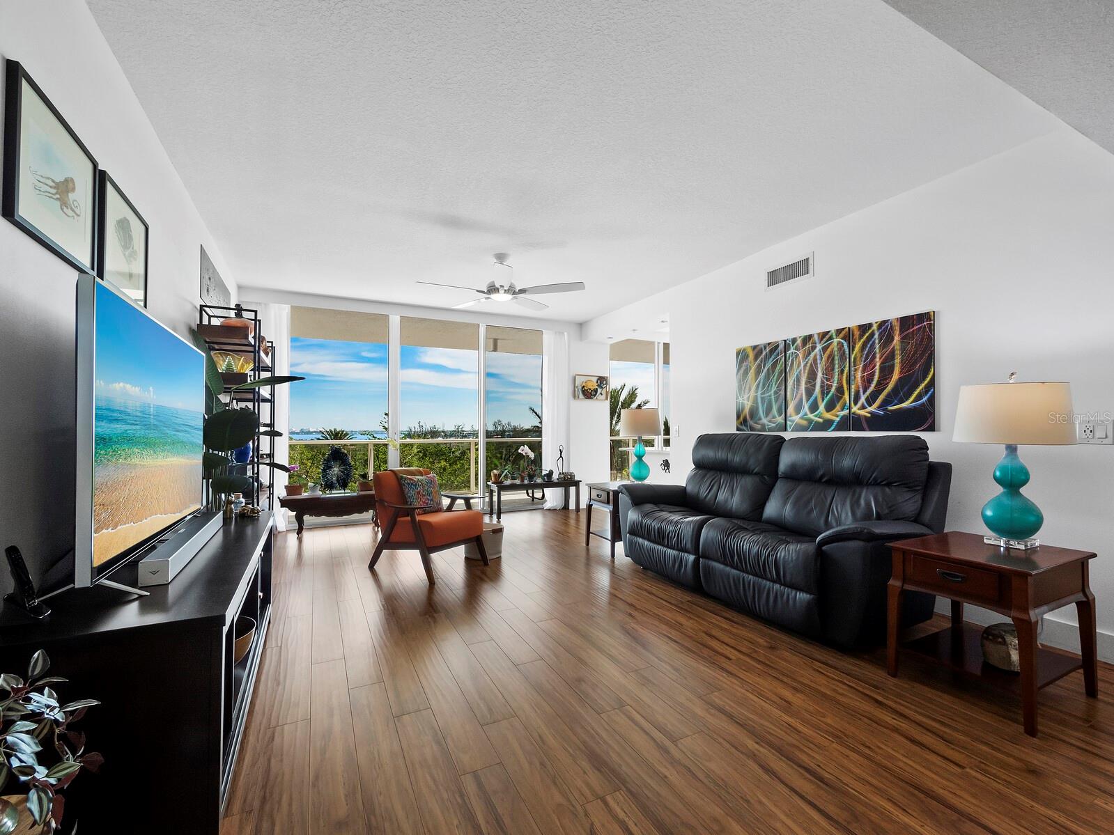 1800 BENJAMIN FRANKLIN DR #B408