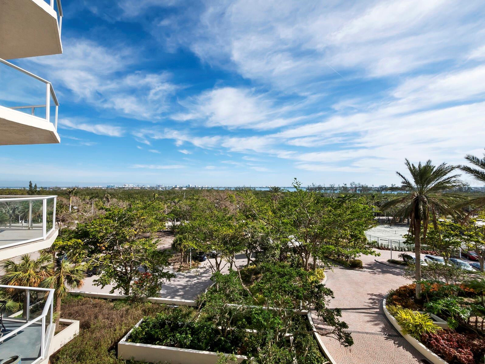 1800 BENJAMIN FRANKLIN DR #B408