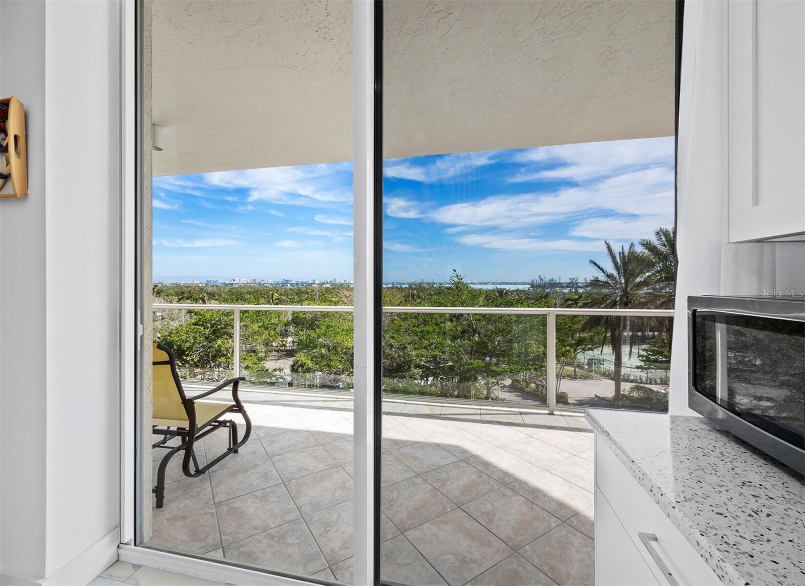 1800 BENJAMIN FRANKLIN DR #B408