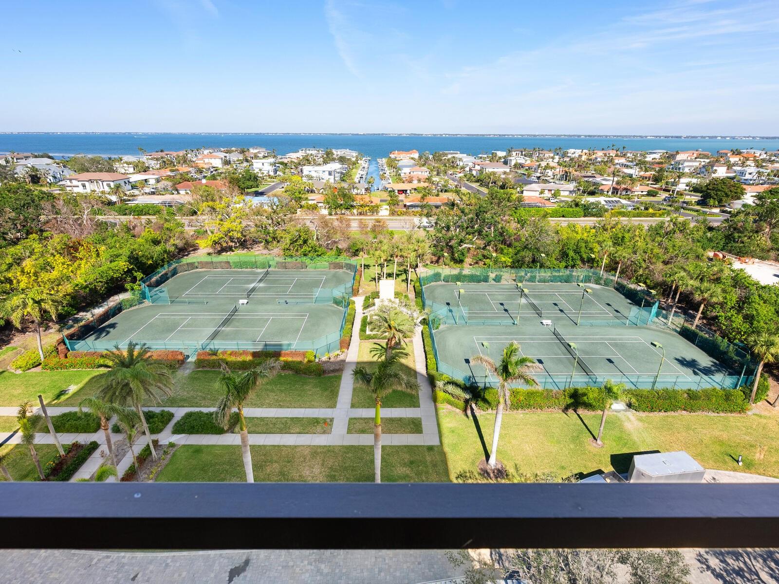 1211 GULF OF MEXICO DR #702