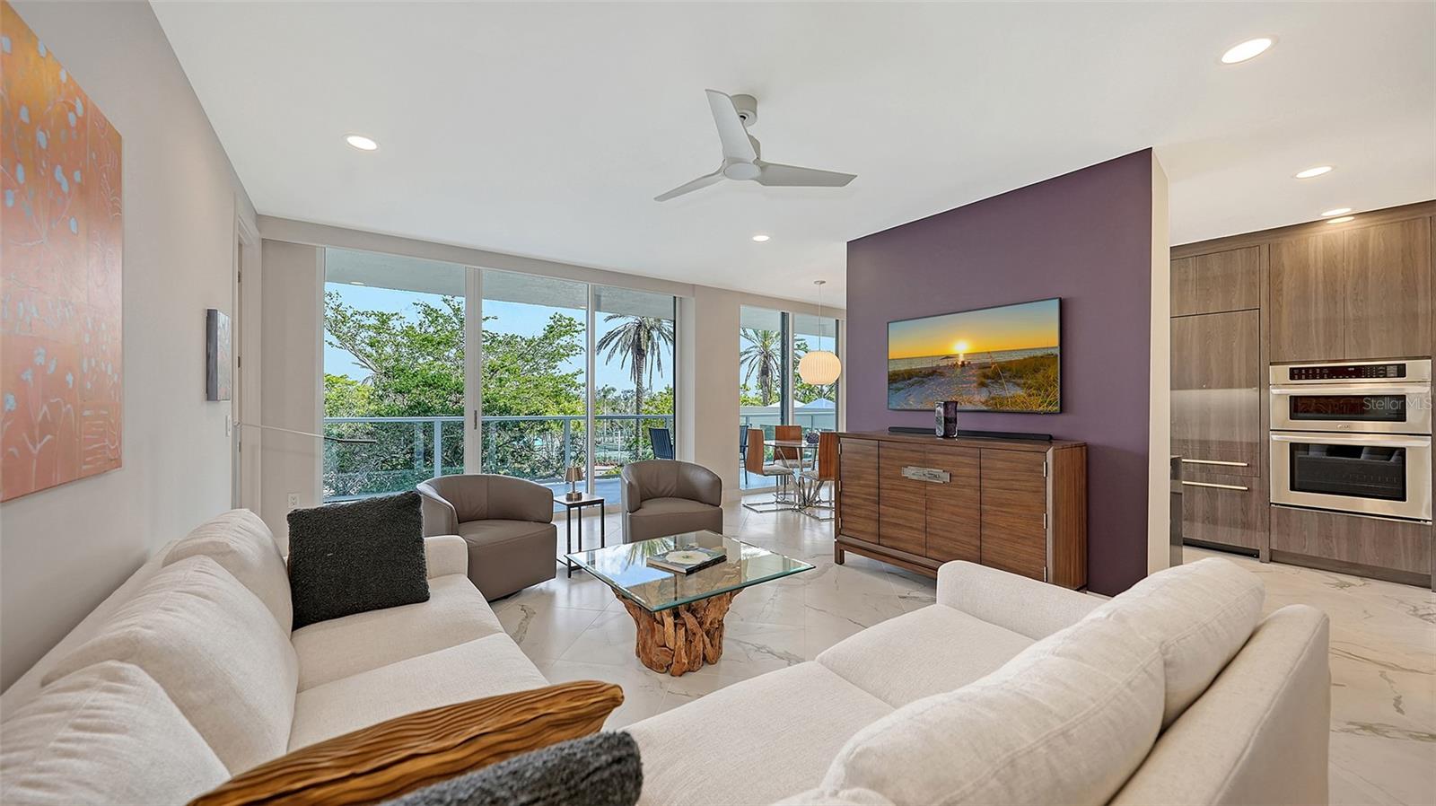 1800 BENJAMIN FRANKLIN DR #B208