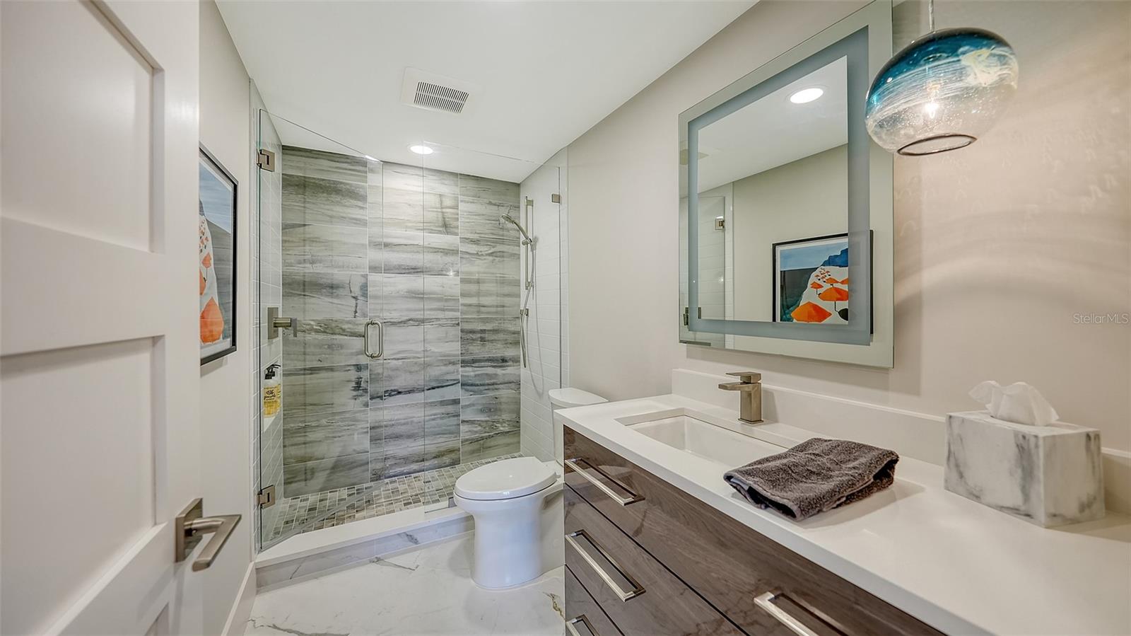 1800 BENJAMIN FRANKLIN DR #B208