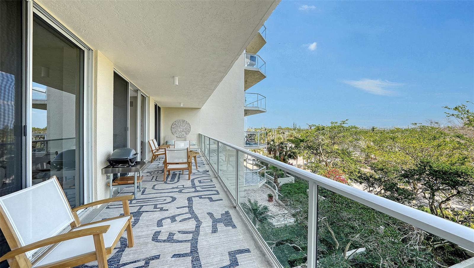 1800 BENJAMIN FRANKLIN DR #B308