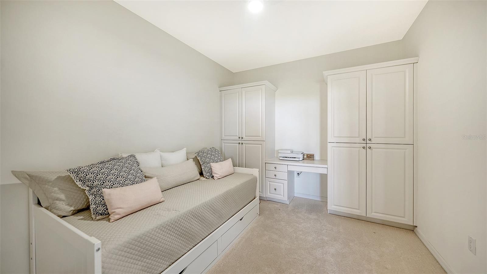 1800 BENJAMIN FRANKLIN DR #B308