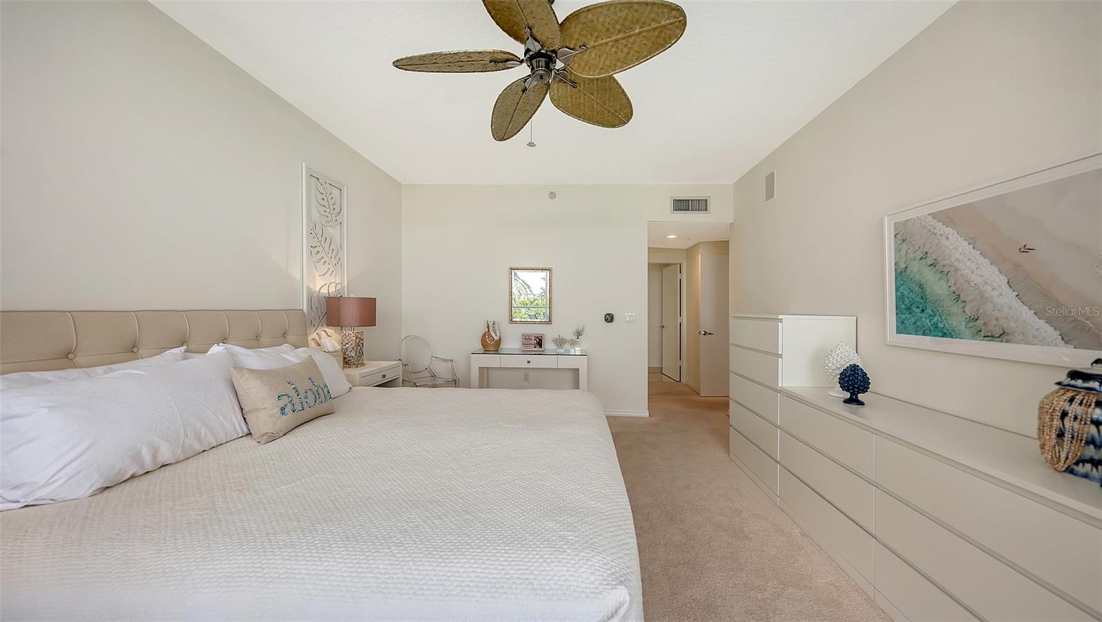 1800 BENJAMIN FRANKLIN DR #B308