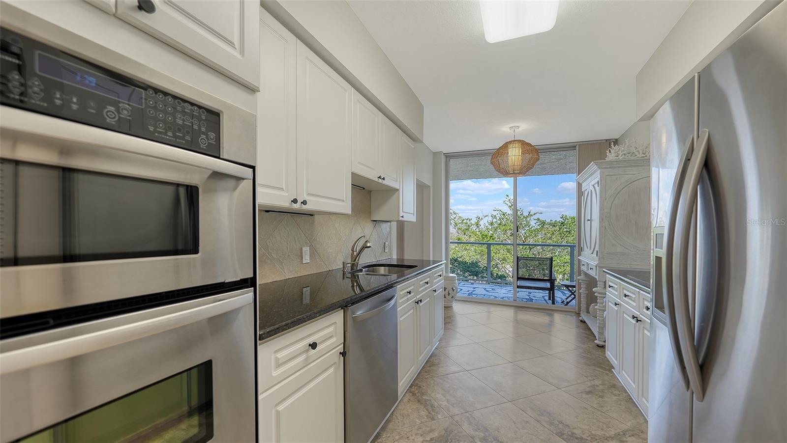 1800 BENJAMIN FRANKLIN DR #B308