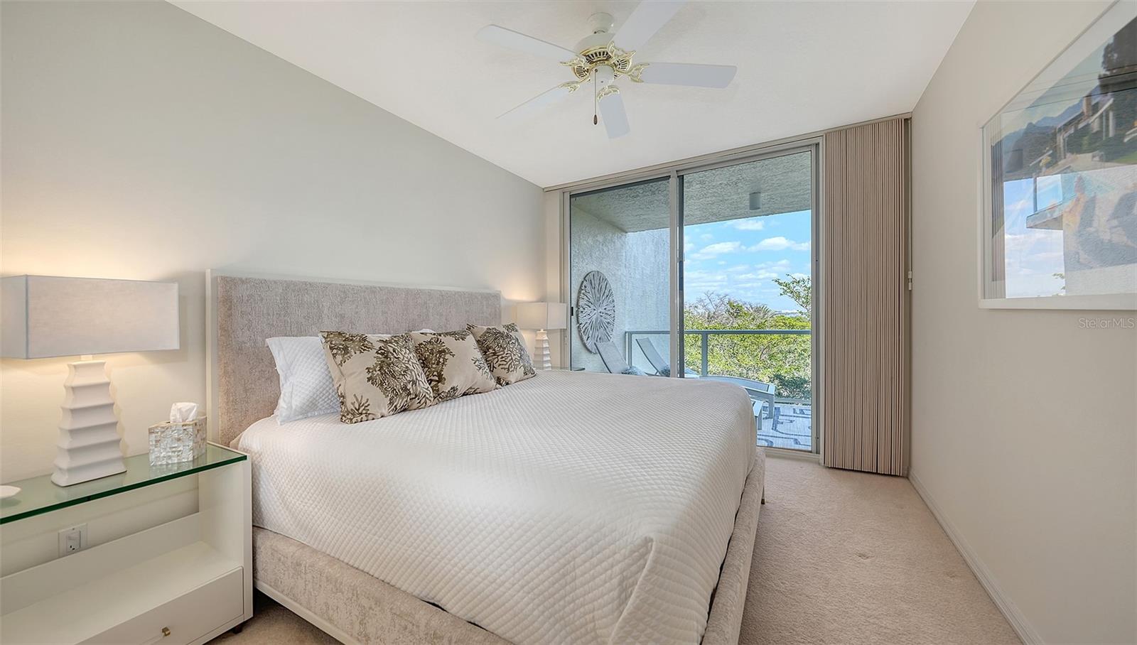 1800 BENJAMIN FRANKLIN DR #B308