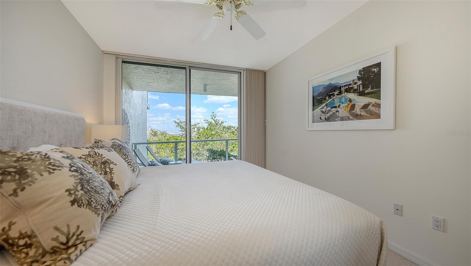 1800 BENJAMIN FRANKLIN DR #B308