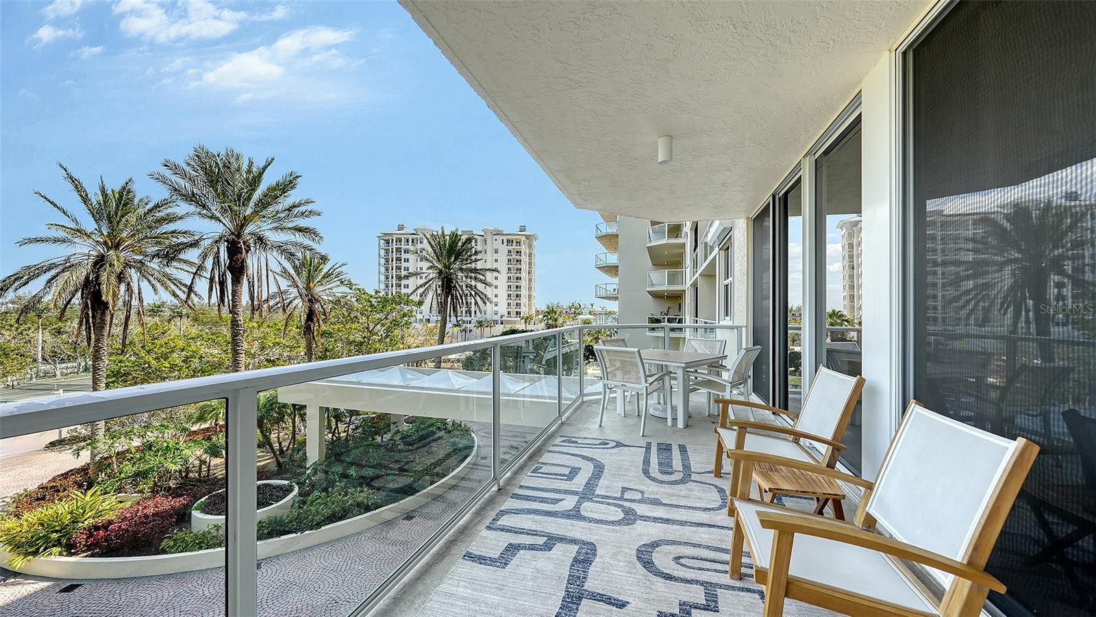 1800 BENJAMIN FRANKLIN DR #B308