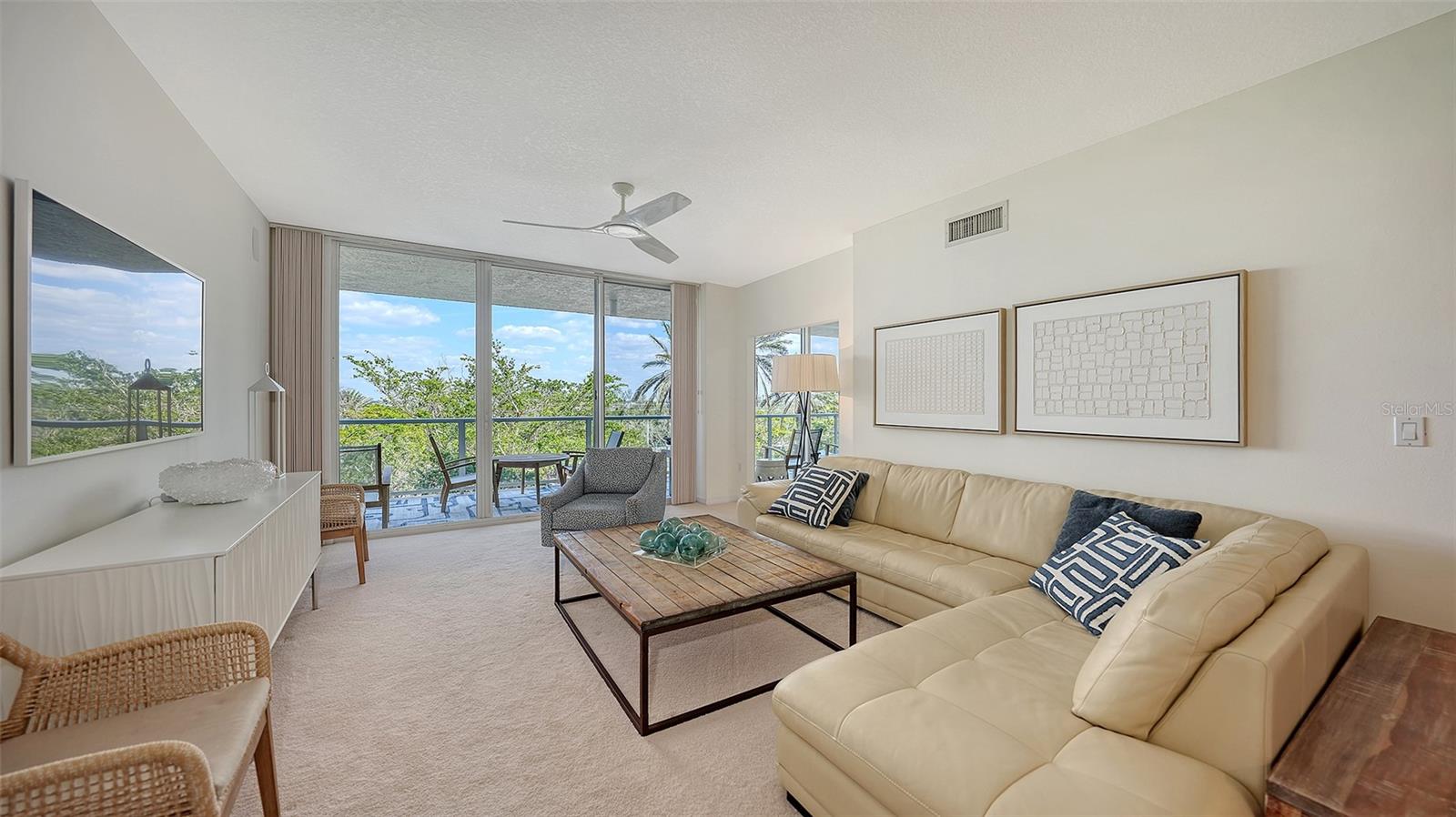 1800 BENJAMIN FRANKLIN DR #B308