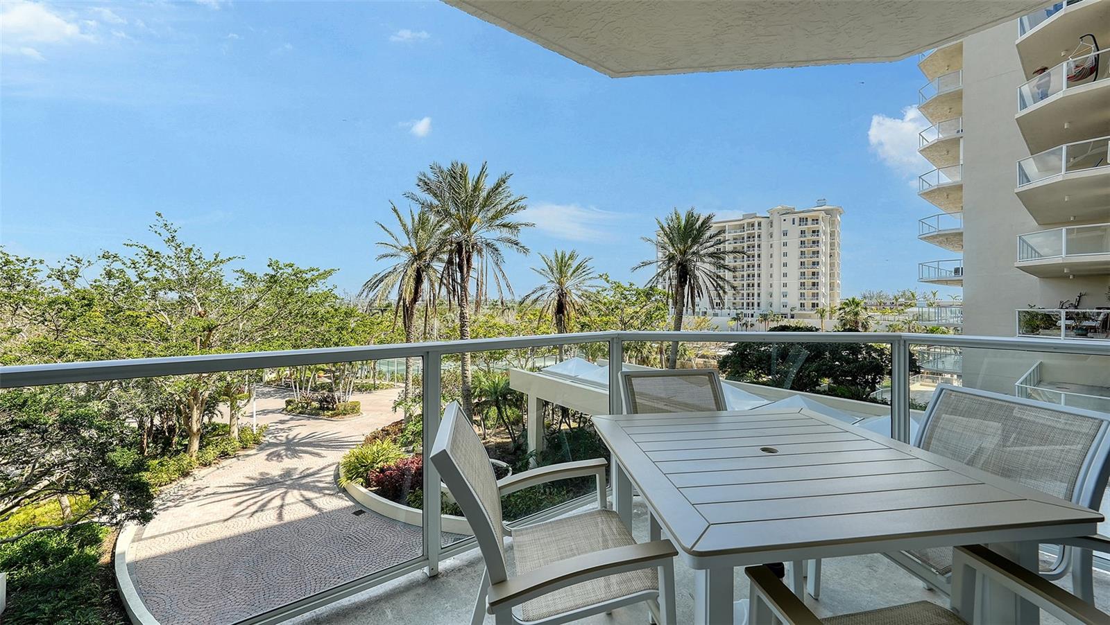 1800 BENJAMIN FRANKLIN DR #B308