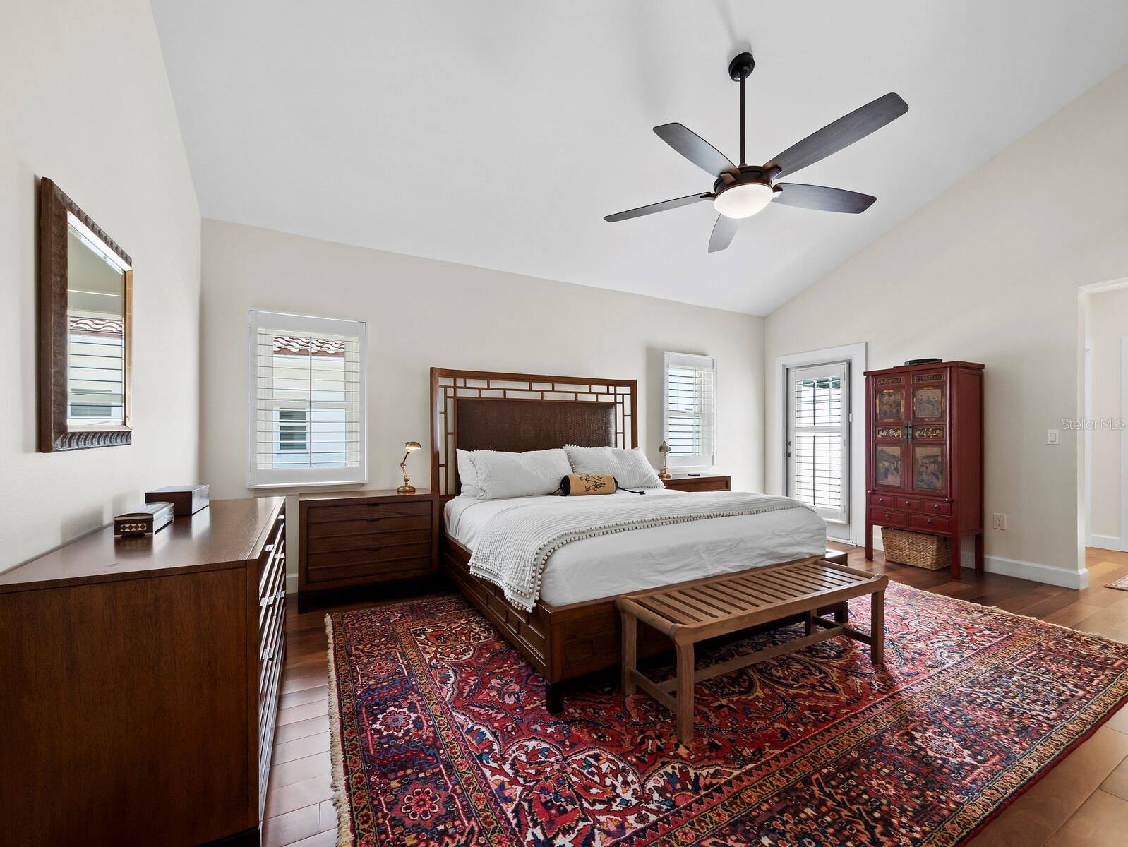 2282 HARBOUR COURT DR