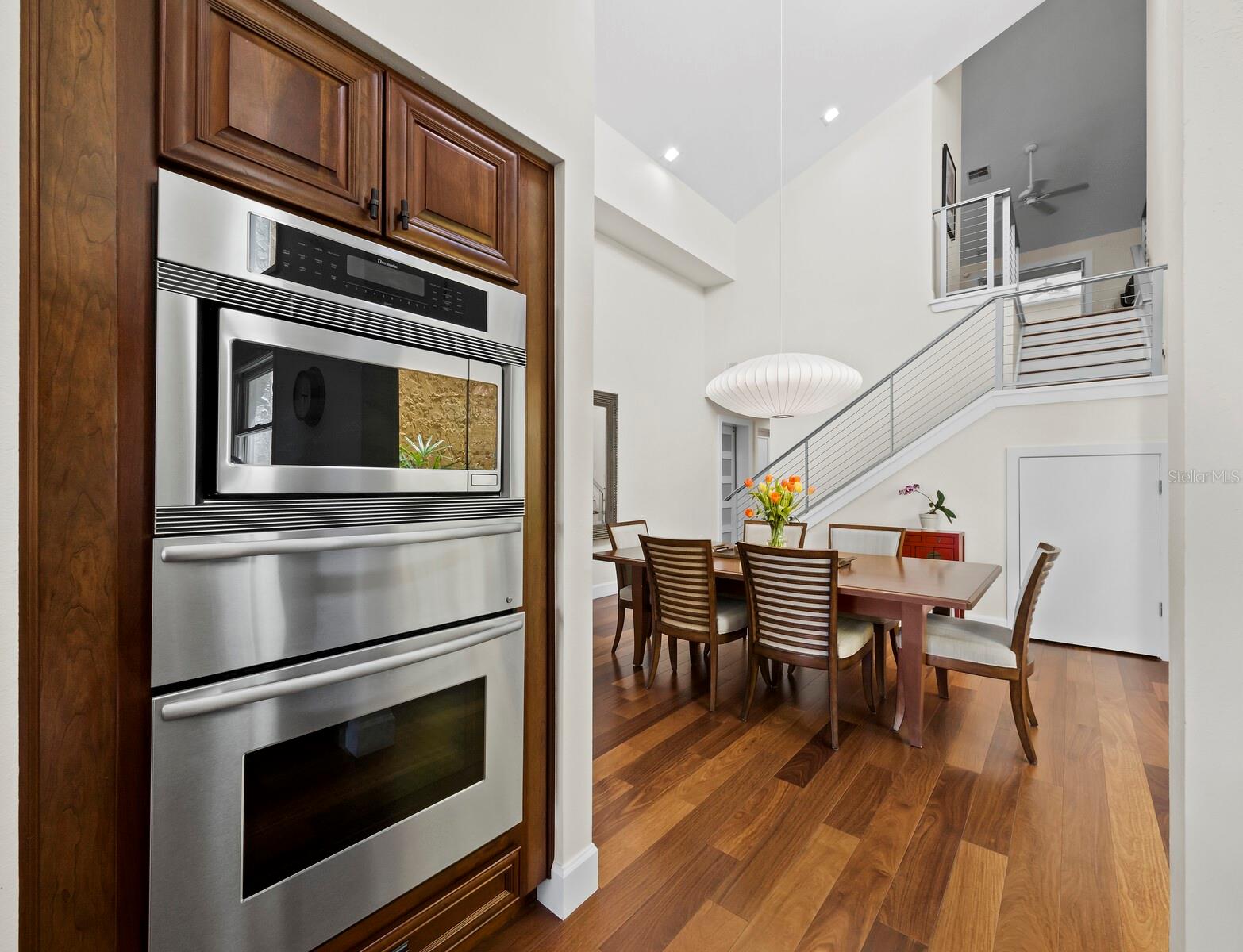 2282 HARBOUR COURT DR