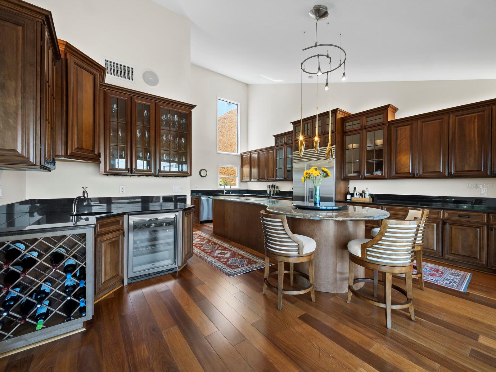 2282 HARBOUR COURT DR