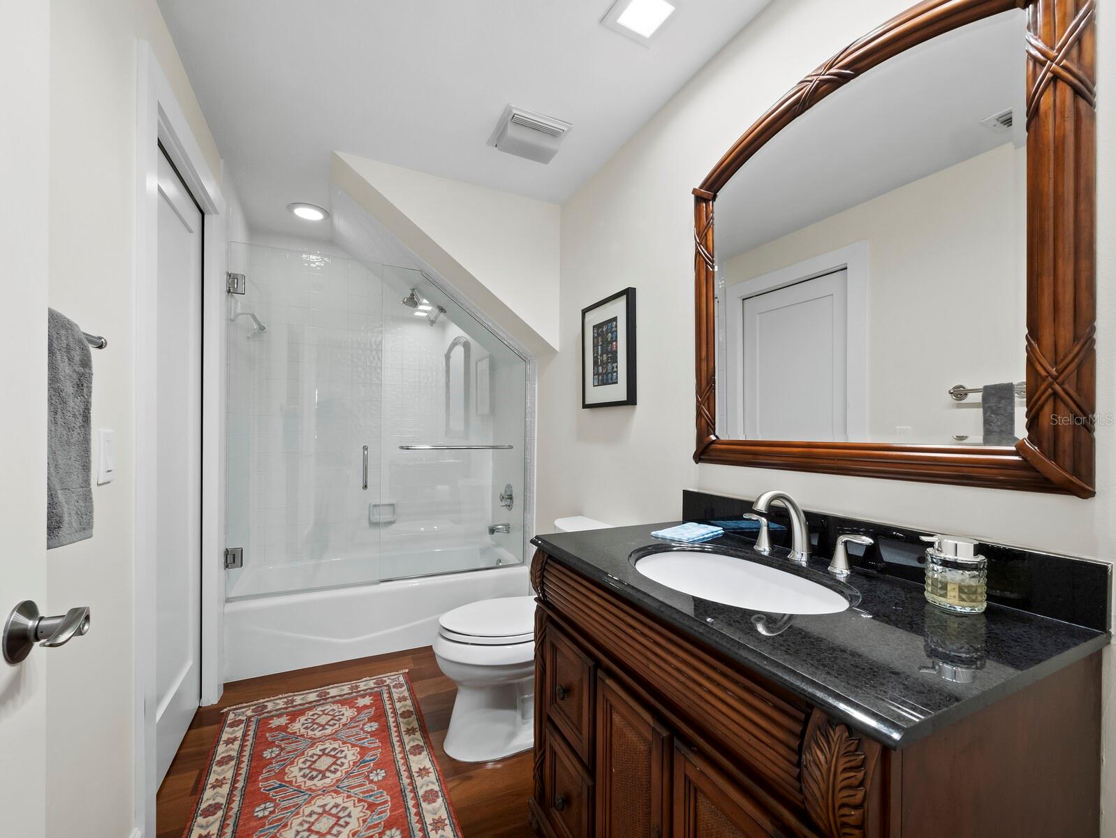 2282 HARBOUR COURT DR