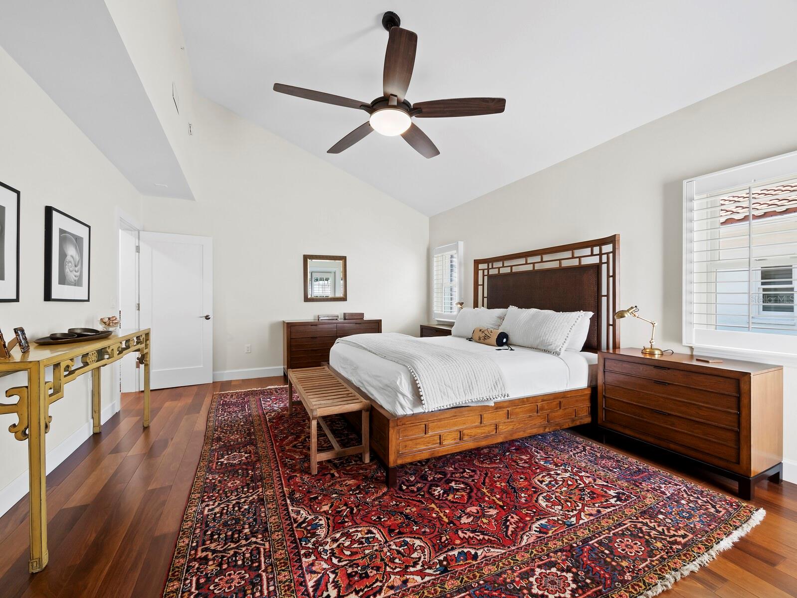 2282 HARBOUR COURT DR