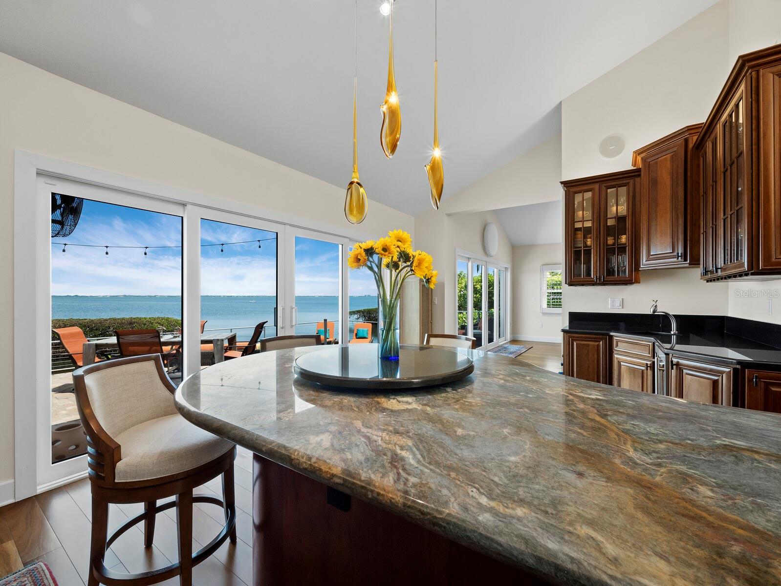 2282 HARBOUR COURT DR