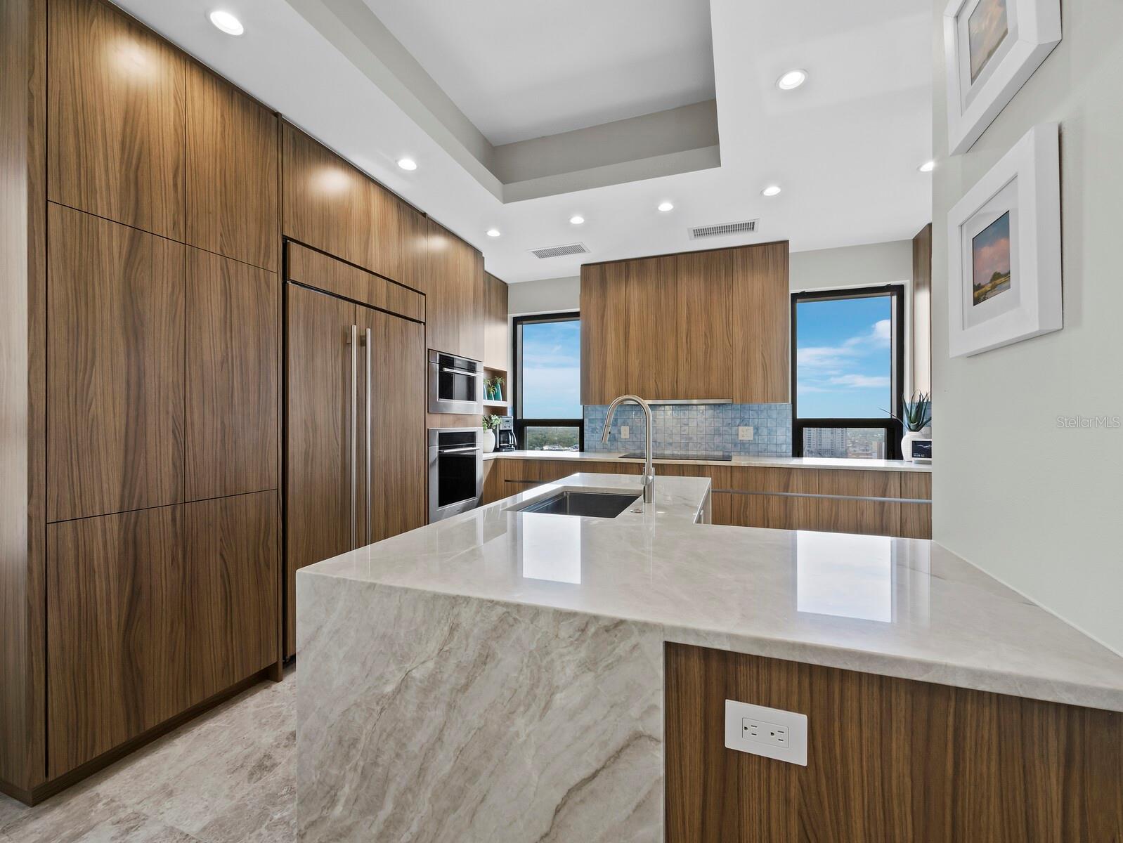 50 CENTRAL AVE #17PHD