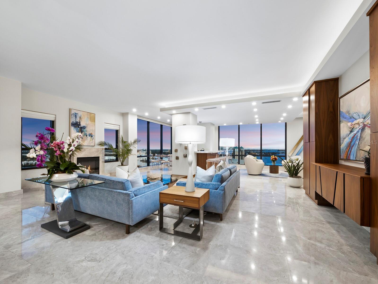 50 CENTRAL AVE #17PHD