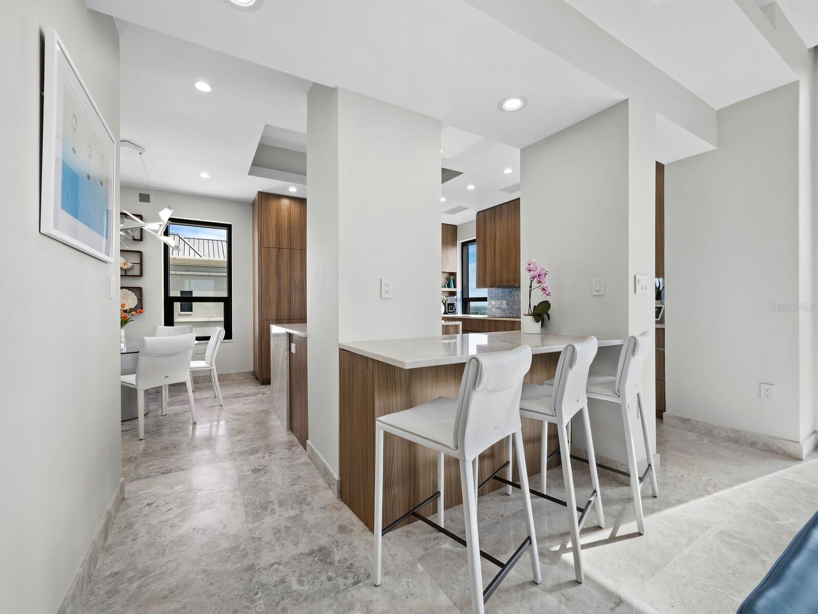 50 CENTRAL AVE #17PHD