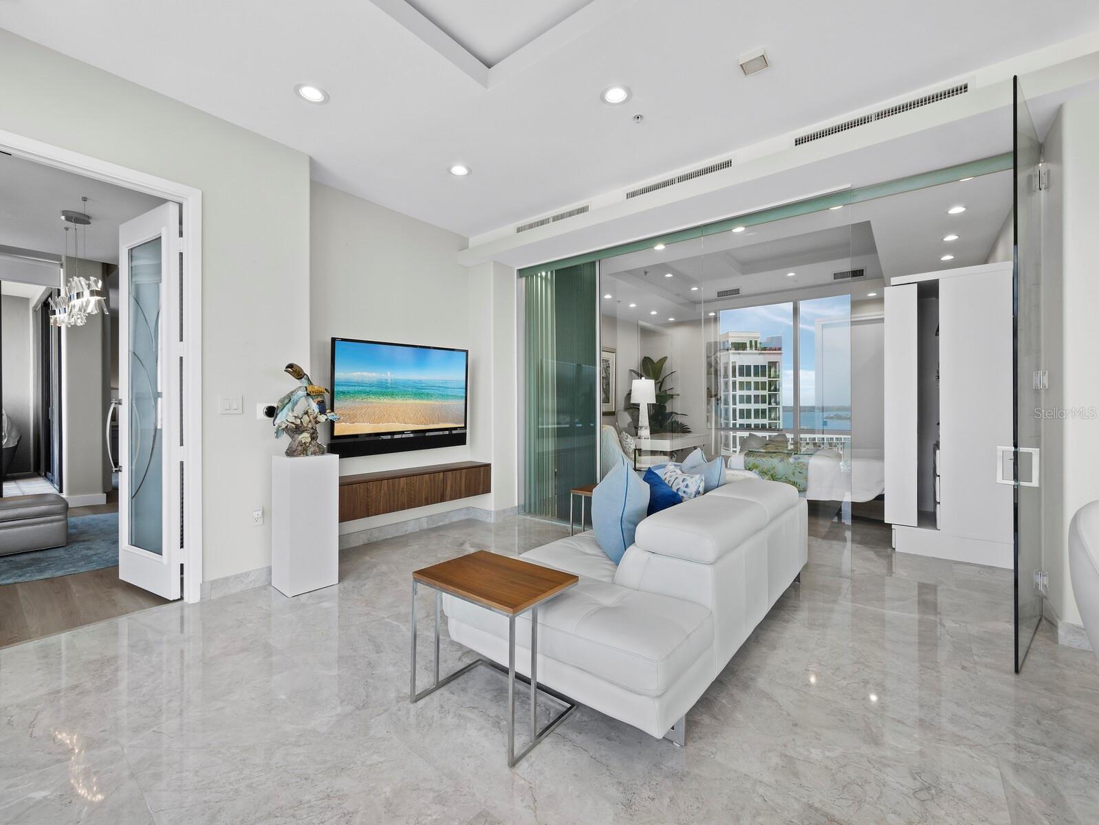 50 CENTRAL AVE #17PHD