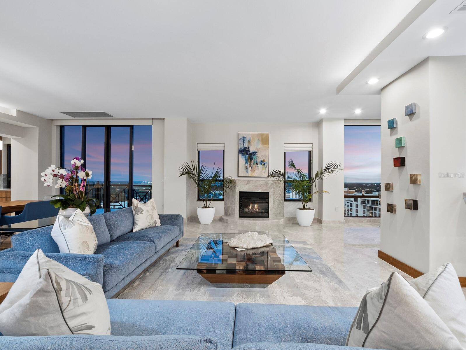 50 CENTRAL AVE #17PHD