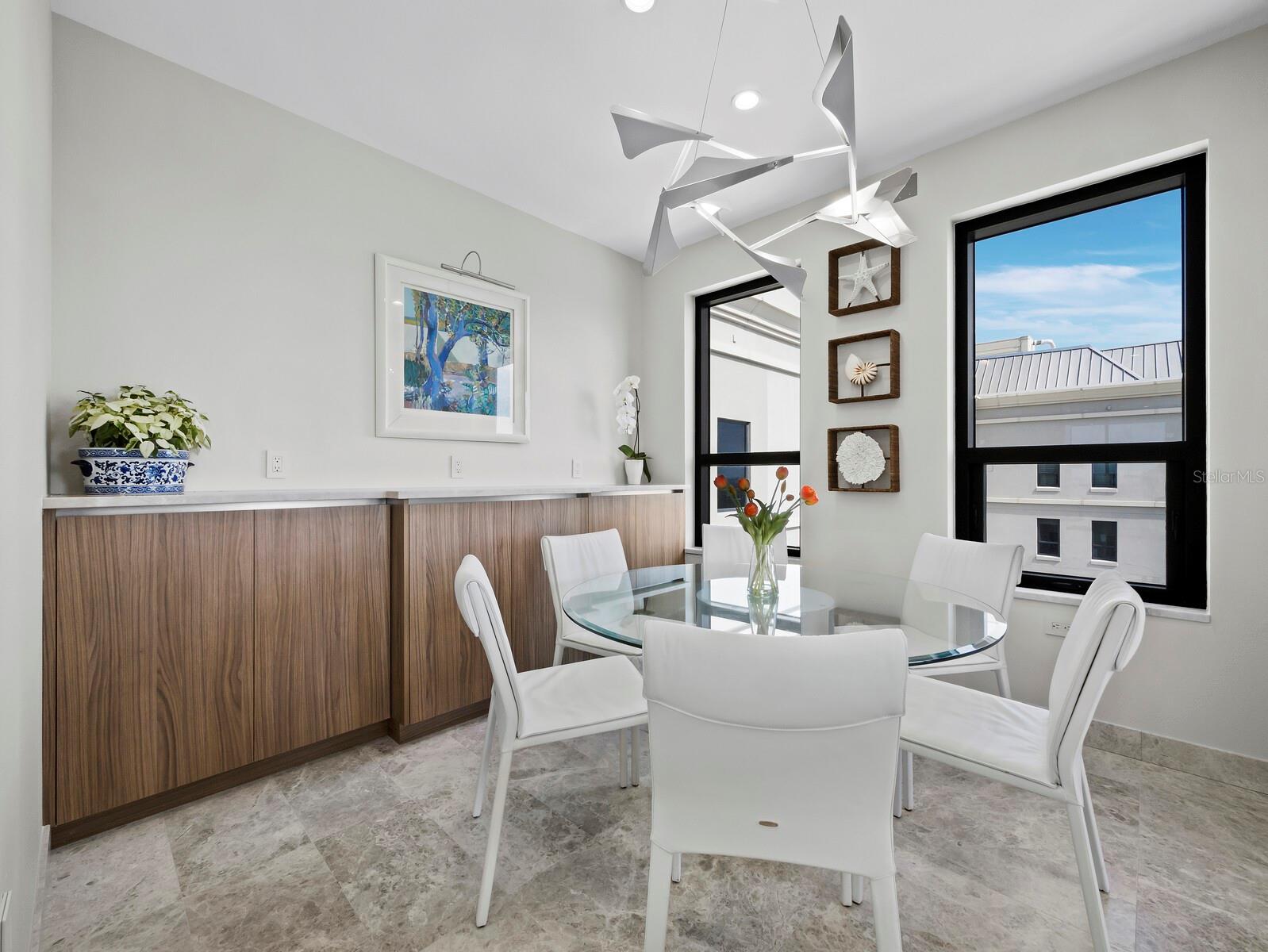 50 CENTRAL AVE #17PHD