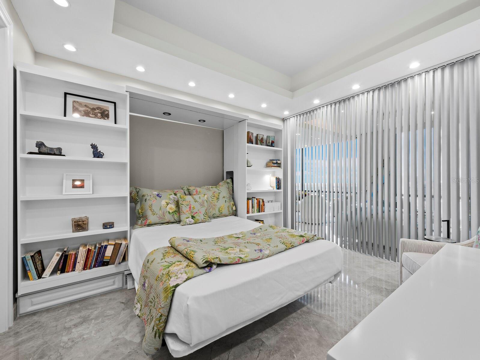 50 CENTRAL AVE #17PHD