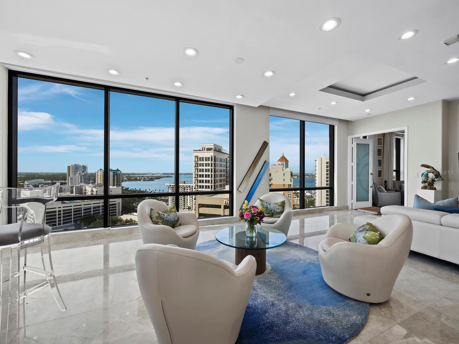 50 CENTRAL AVE #17PHD